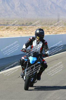 media/Apr-10-2022-SoCal Trackdays (Sun) [[f104b12566]]/Around the Pits/